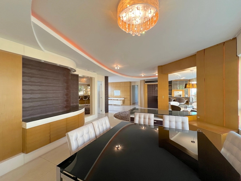 Apartamento ao lado do colégio Catarinense, com 3 suítes - 2 vagas: 5ª foto da galeria de imagens do imóvel