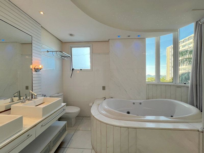 Apartamento ao lado do colégio Catarinense, com 3 suítes - 2 vagas: 16ª foto da galeria de imagens do imóvel