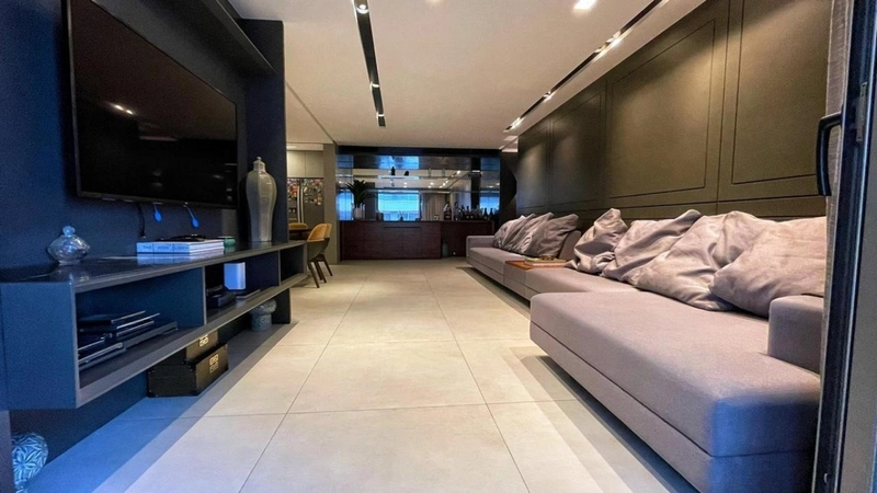 Apartamento na Beira Mar com 03 dormitórios - 131m2 privativos: 4ª foto da galeria de imagens do imóvel