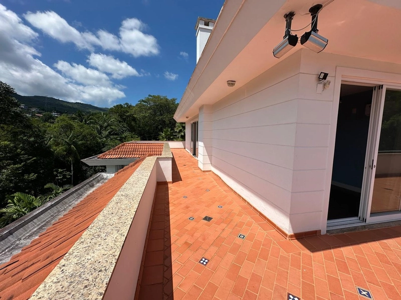 Belíssima Mansão no Corrego Grande com 909m2 privativo: 21ª foto da galeria de imagens do imóvel