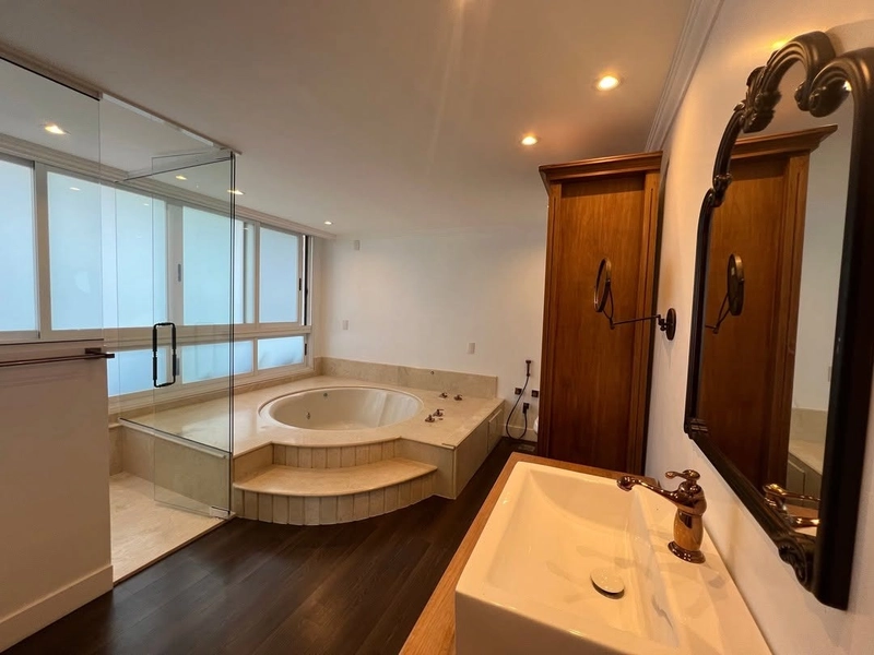 Belíssima Mansão no Corrego Grande com 909m2 privativo: 20ª foto da galeria de imagens do imóvel