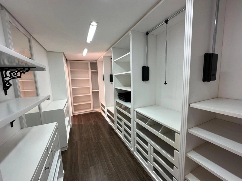Belíssima Mansão no Corrego Grande com 909m2 privativo: 17ª foto da galeria de imagens do imóvel