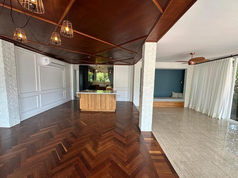 Belíssima Mansão no Corrego Grande com 909m2 privativo: 11ª foto da galeria de imagens do imóvel