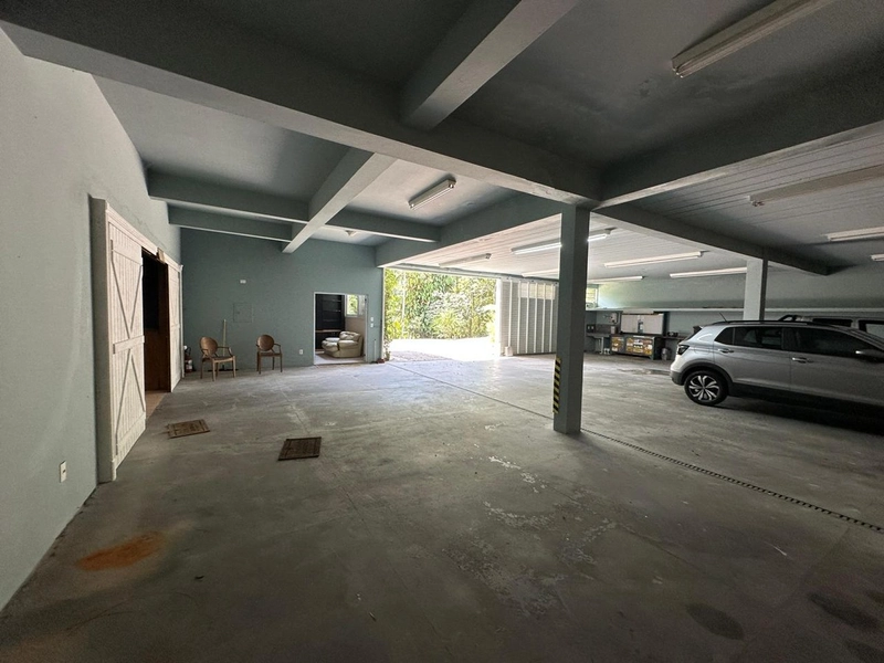 Belíssima Mansão no Corrego Grande com 909m2 privativo: 27ª foto da galeria de imagens do imóvel