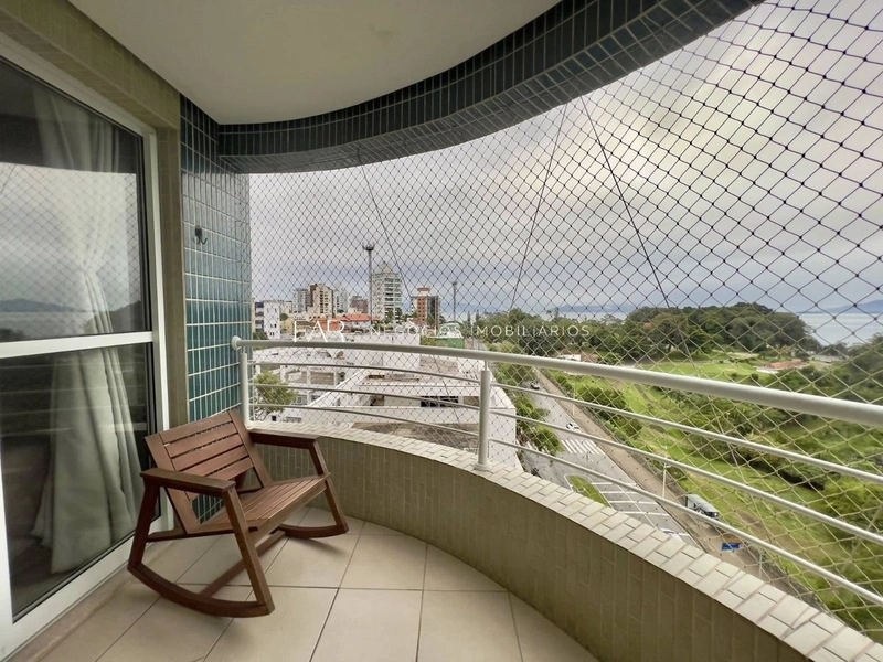 Apartamento na Agronômica, 3 quartos, sendo 1 suíte e 2 demi-suítes.: 6ª foto da galeria de imagens do imóvel