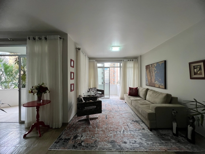 Belíssimo apartamento no Centro de Florianópolis com 04 quartos - 342m: 2ª foto da galeria de imagens do imóvel