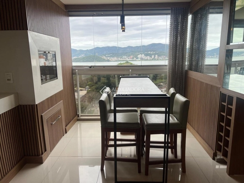 Apartamento no bairro Agronômica.: 19ª foto da galeria de imagens do imóvel