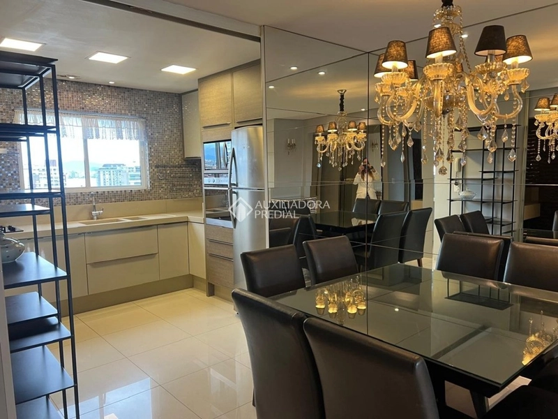 Apartamento no bairro Agronômica.: 9ª foto da galeria de imagens do imóvel