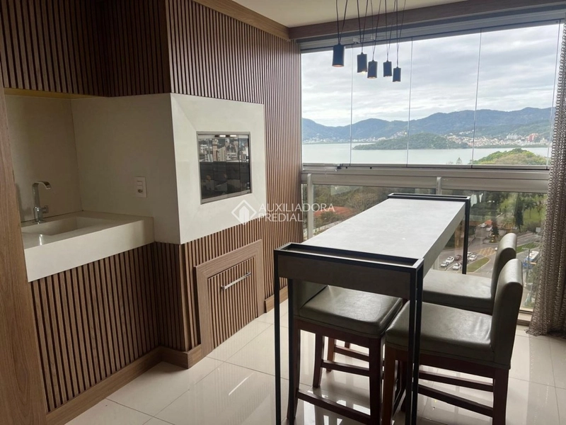 Apartamento no bairro Agronômica.: 15ª foto da galeria de imagens do imóvel