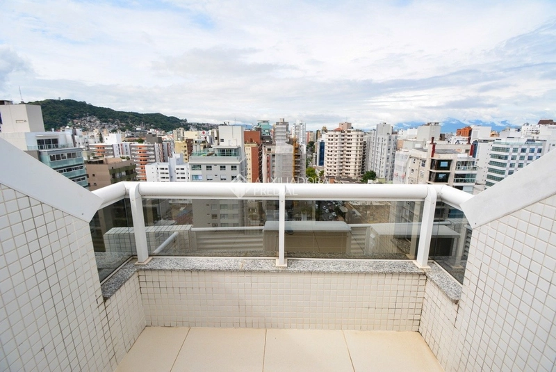 Cobertura a venda no Centro de Florianópolis - 3 suítes - 231 m²: 41ª foto da galeria de imagens do imóvel