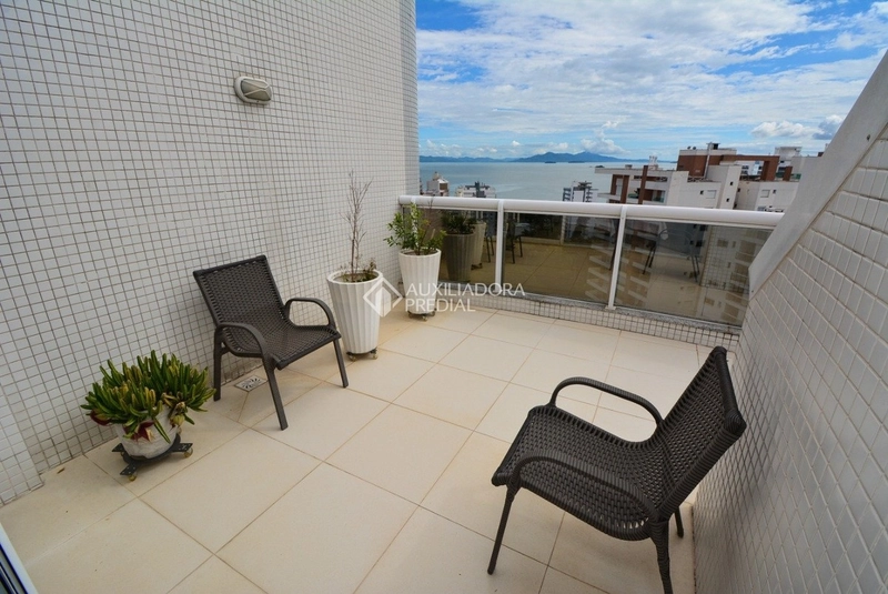 Cobertura a venda no Centro de Florianópolis - 3 suítes - 231 m²: 39ª foto da galeria de imagens do imóvel