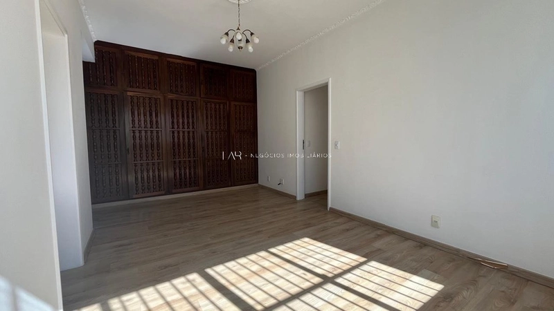 Apartamento a venda no Centro de Florianópolis - 04 quartos - 147,70m2: 5ª foto da galeria de imagens do imóvel