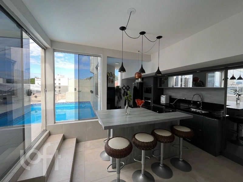 Cobertura triplex frente mar na Beiramar Norte, a melhor vista de Flor: 23ª foto da galeria de imagens do imóvel