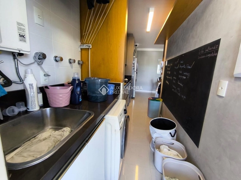 Amplo Apartamento na Trindade com 3 dormitórios em Condomínio Clube: 9ª foto da galeria de imagens do imóvel