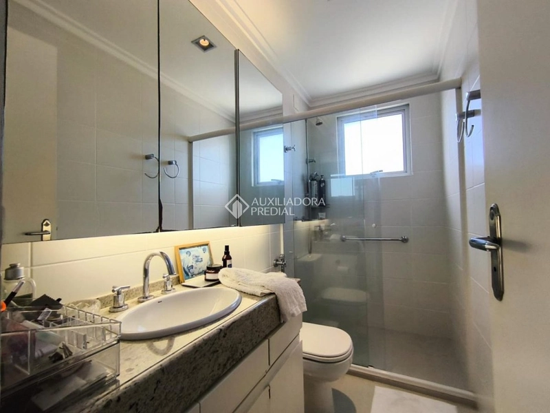 Amplo Apartamento na Trindade com 3 dormitórios em Condomínio Clube: 14ª foto da galeria de imagens do imóvel