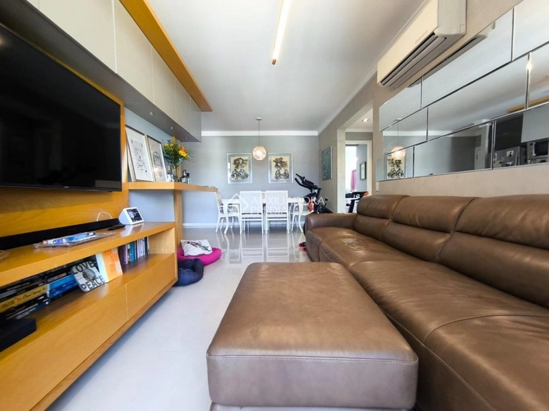 Amplo Apartamento na Trindade com 3 dormitórios em Condomínio Clube: 2ª foto da galeria de imagens do imóvel