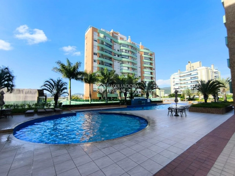 Amplo Apartamento na Trindade com 3 dormitórios em Condomínio Clube: 27ª foto da galeria de imagens do imóvel