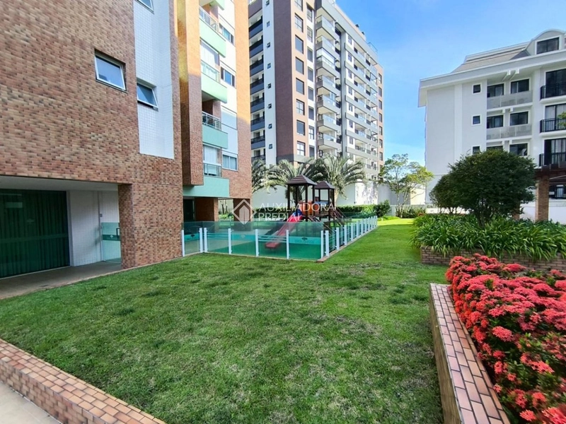 Amplo Apartamento na Trindade com 3 dormitórios em Condomínio Clube: 26ª foto da galeria de imagens do imóvel