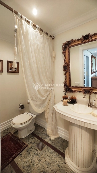 Luxuoso e amplo apartamento de 336m² com 4 Suítes | Semimobiliado | 4: 11ª foto da galeria de imagens do imóvel