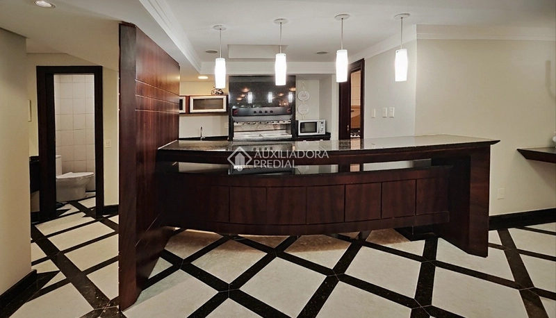 Luxuoso e amplo apartamento de 336m² com 4 Suítes | Semimobiliado | 4: 33ª foto da galeria de imagens do imóvel