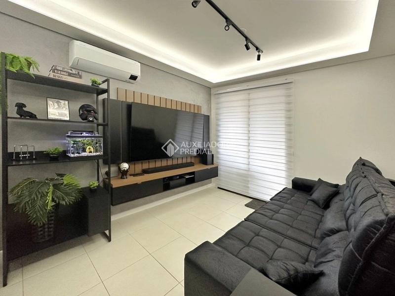 Apartamento à Venda próximo a Beira Mar - 02 quartos (1 suíte): 2ª foto da galeria de imagens do imóvel