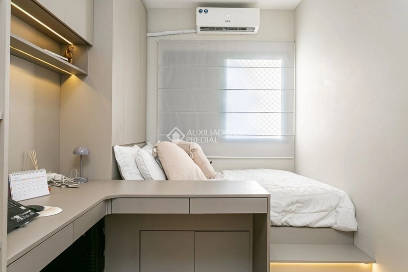 Apartamento reformado com 2 dormitórios e 1 vaga coberta - Agronômica: 12ª foto da galeria de imagens do imóvel