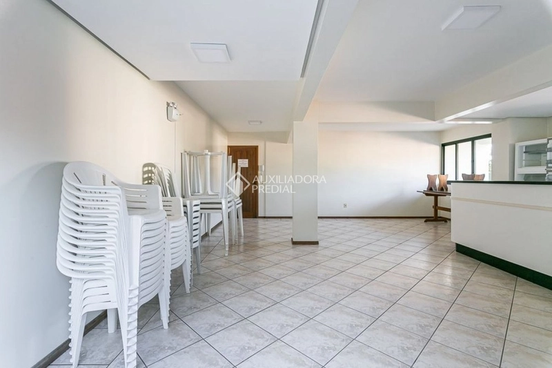Apartamento reformado com 2 dormitórios e 1 vaga coberta - Agronômica: 20ª foto da galeria de imagens do imóvel