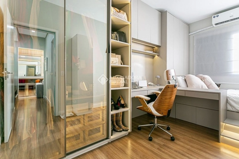 Apartamento reformado com 2 dormitórios e 1 vaga coberta - Agronômica: 11ª foto da galeria de imagens do imóvel