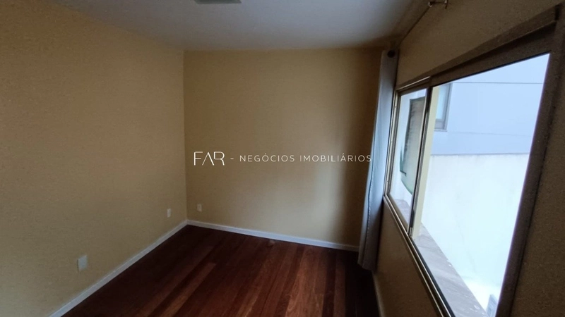 Apartamento com 3 Dormitórios a Poucos Metros do Beiramar Shopping: 2ª foto da galeria de imagens do imóvel