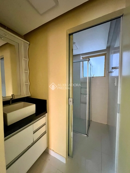 Apartamento com 3 Dormitórios a Poucos Metros do Beiramar Shopping: 17ª foto da galeria de imagens do imóvel