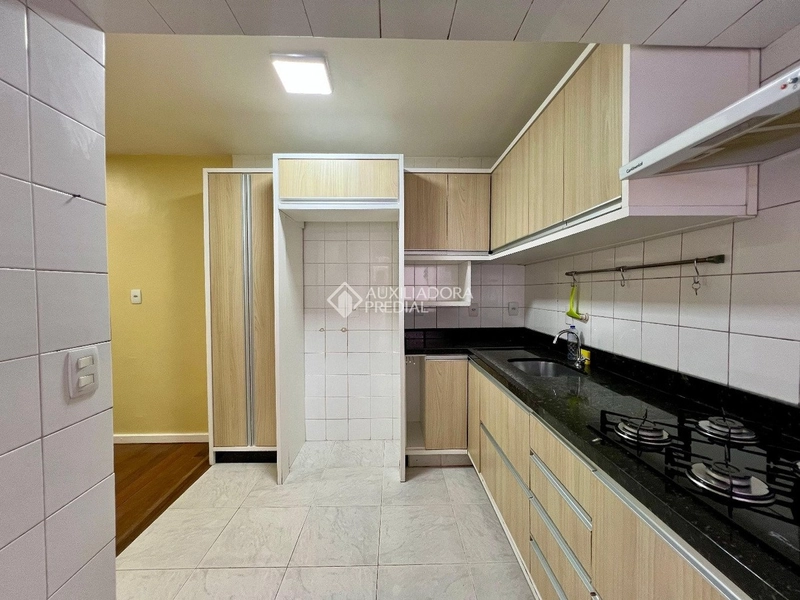 Apartamento com 3 Dormitórios a Poucos Metros do Beiramar Shopping: 4ª foto da galeria de imagens do imóvel