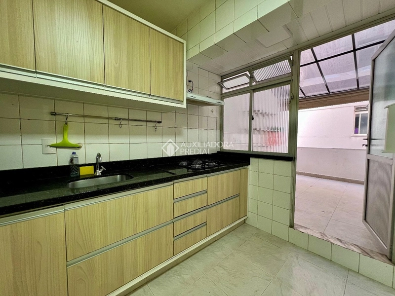 Apartamento com 3 Dormitórios a Poucos Metros do Beiramar Shopping: 6ª foto da galeria de imagens do imóvel