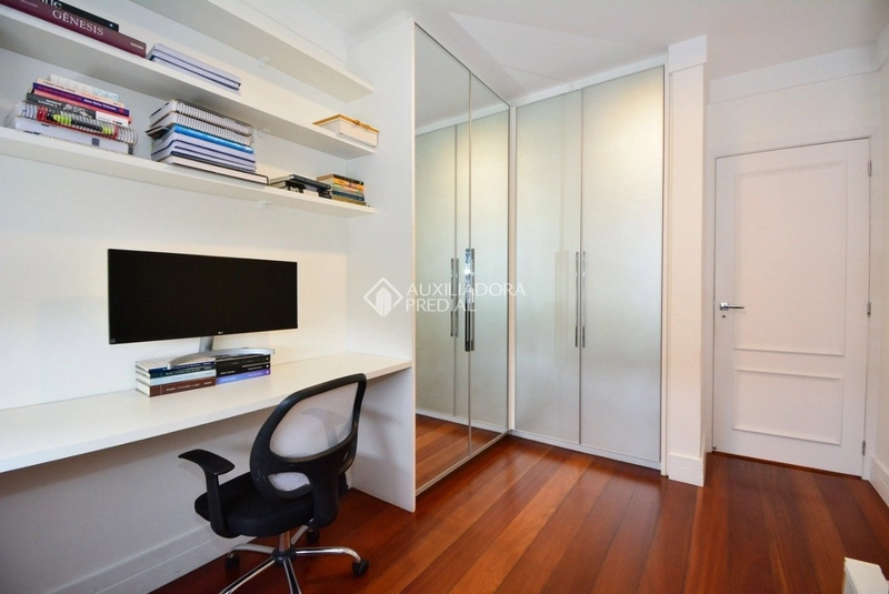 Descubra este lindo apartamento de 128m² na Agronômica: 17ª foto da galeria de imagens do imóvel