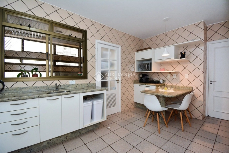 Descubra este lindo apartamento de 128m² na Agronômica: 24ª foto da galeria de imagens do imóvel