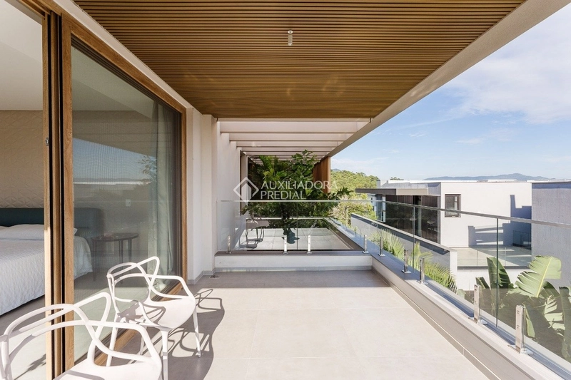 Casa deslumbrante à beira-mar em condomínio exclusivo noCacupé.: 29ª foto da galeria de imagens do imóvel