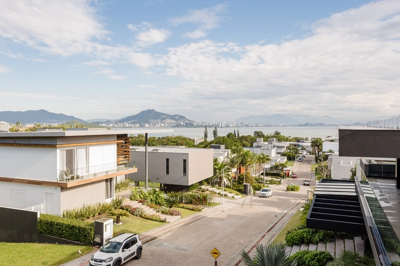 Casa deslumbrante à beira-mar em condomínio exclusivo noCacupé.: 45ª foto da galeria de imagens do imóvel