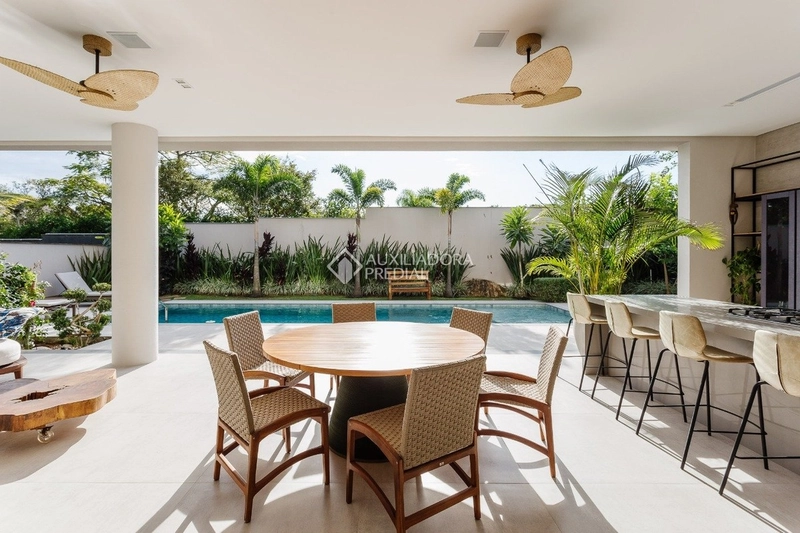 Casa deslumbrante à beira-mar em condomínio exclusivo noCacupé.: 55ª foto da galeria de imagens do imóvel