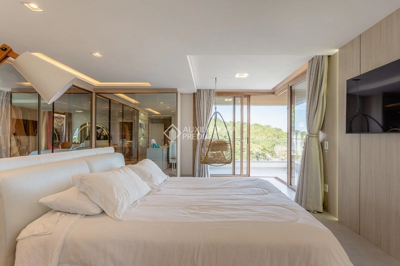 Casa deslumbrante à beira-mar em condomínio exclusivo noCacupé.: 27ª foto da galeria de imagens do imóvel