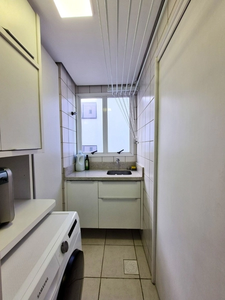 Apartamento Mobiliado no Centro de Florianópolis com 2 Dormitórios: 7ª foto da galeria de imagens do imóvel