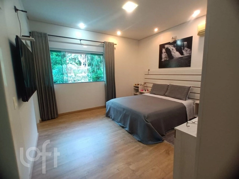 Casa à venda em Trindade com 315 m², 3 quartos, 2 suítes, 4 vagas: 32ª foto da galeria de imagens do imóvel