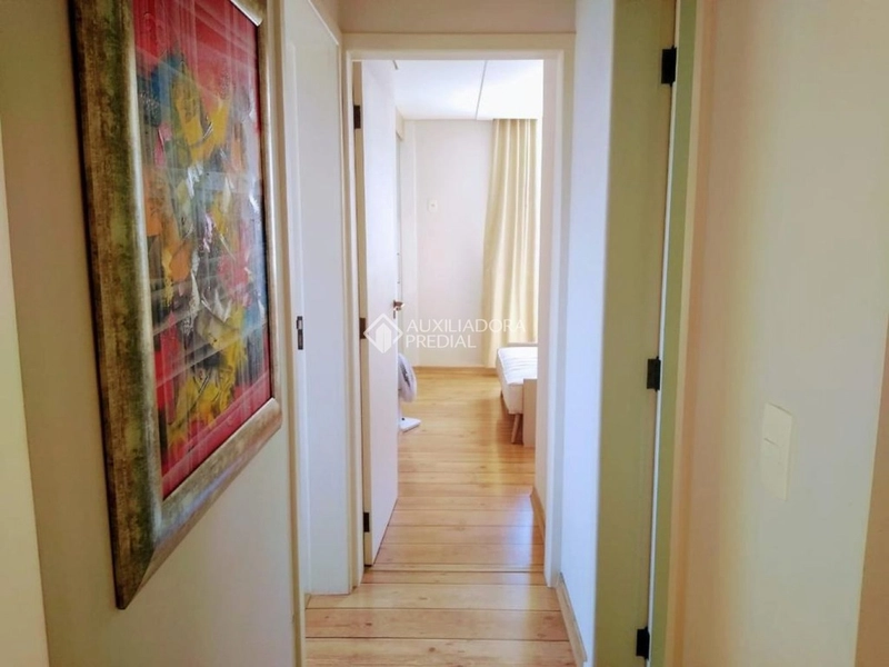 Apartamento 2 dormitórios (1 suíte) no Centro de Florianópolis: 10ª foto da galeria de imagens do imóvel
