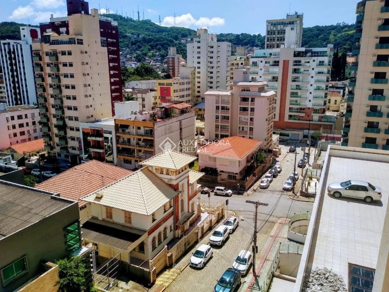 Apartamento 2 dormitórios (1 suíte) no Centro de Florianópolis: 12ª foto da galeria de imagens do imóvel