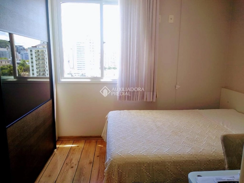 Apartamento 2 dormitórios (1 suíte) no Centro de Florianópolis: 6ª foto da galeria de imagens do imóvel