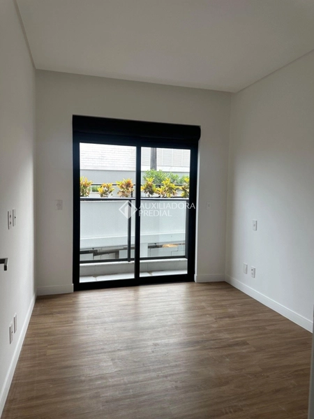 Apartamento com 2 dormitórios e garagem.: 4ª foto da galeria de imagens do imóvel