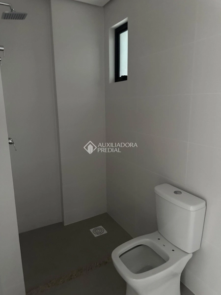 Apartamento com 2 dormitórios e garagem.: 9ª foto da galeria de imagens do imóvel