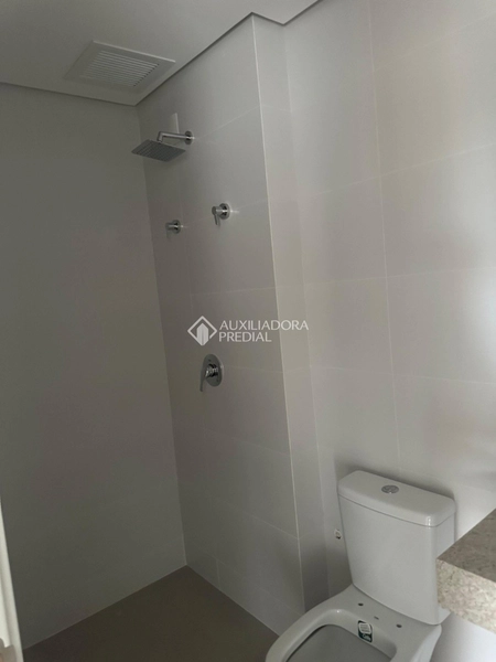 Apartamento com 2 dormitórios e garagem.: 7ª foto da galeria de imagens do imóvel