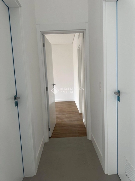 Apartamento com 2 dormitórios e garagem.: 6ª foto da galeria de imagens do imóvel