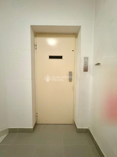 Apartamento de 1 dormitório semi-mobiliado no centro de Florianópolis: 16ª foto da galeria de imagens do imóvel