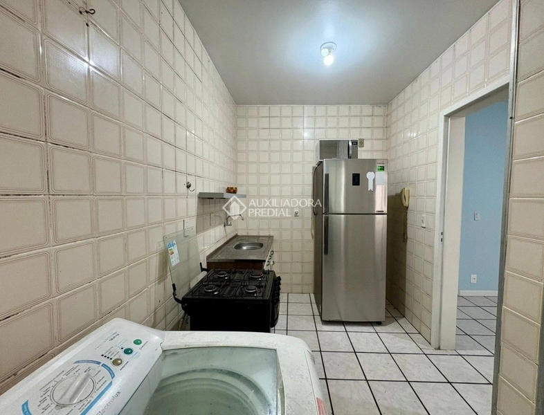 Apartamento de 1 dormitório semi-mobiliado no centro de Florianópolis: 5ª foto da galeria de imagens do imóvel