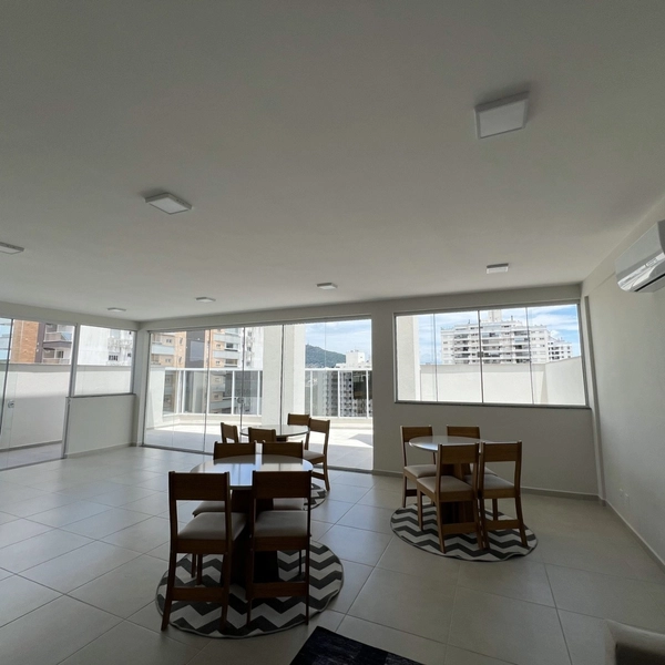 Duplex 3 dormitórios no Itacorubi em Florianopolis /SC: 1ª foto da galeria de imagens do imóvel